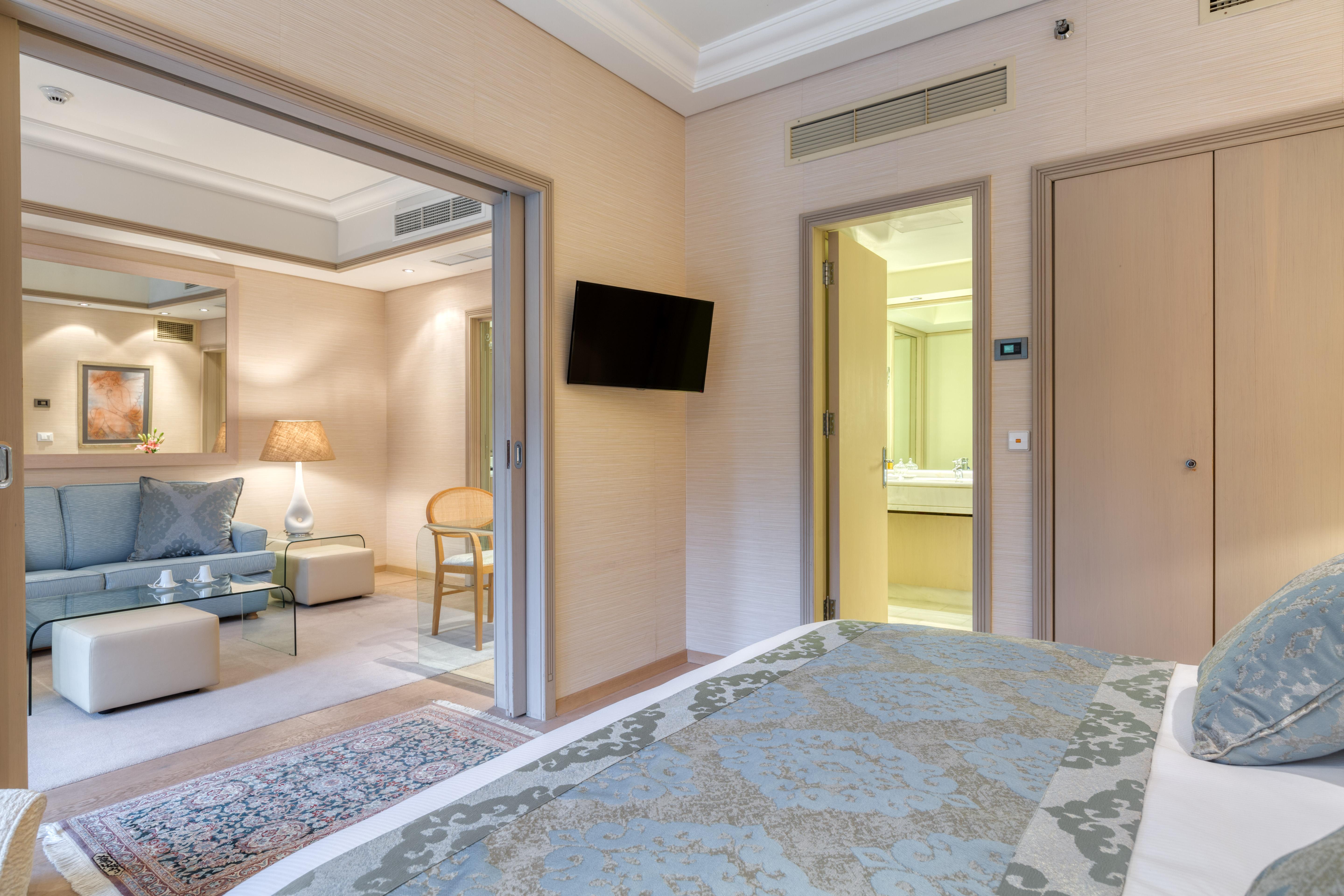 โรดอส พาร์ค สวีท แอนด์ สปา Hotel Rhodes City ภายนอก รูปภาพ